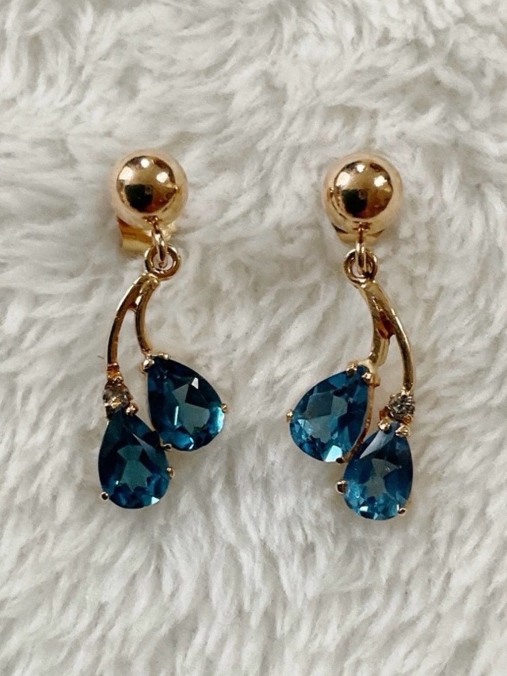 14K Gold Blue Topaz & Diamond Accent Drop Earrings Vintage 1.85g